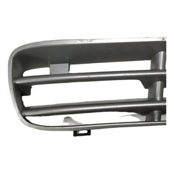 Grade Dir Parachoque Vw Golf 99 A4852