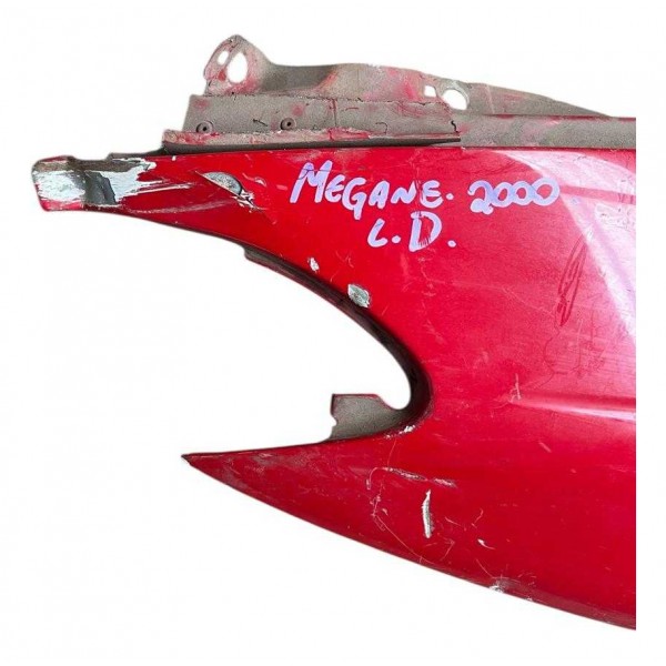 Para-lama  D.d Renault Megane  Ano 2000 C/ Detalhe B7313