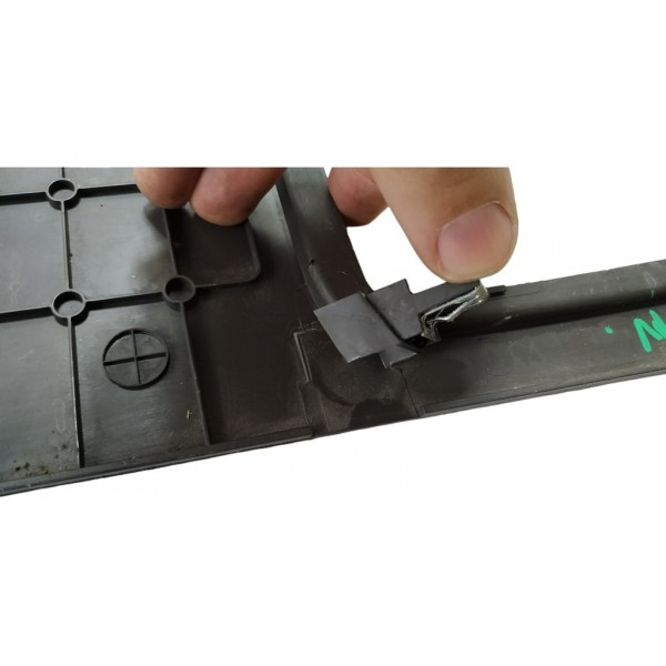 Acabamento Inferior Esq Painel Gm Spin 2020 A4070