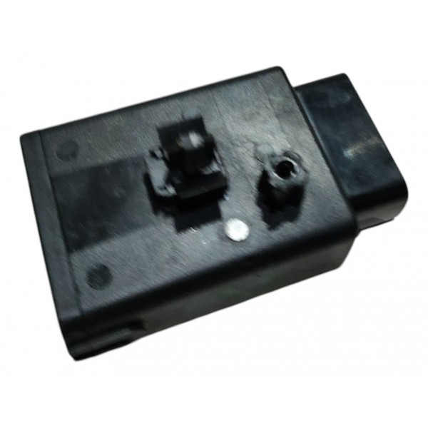 Botão Vidro Eletrico Traseiro Gm Cobalt B7557 52146876