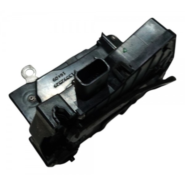 Fechadura Porta Tras Dir Gm Spin 2015 B7513