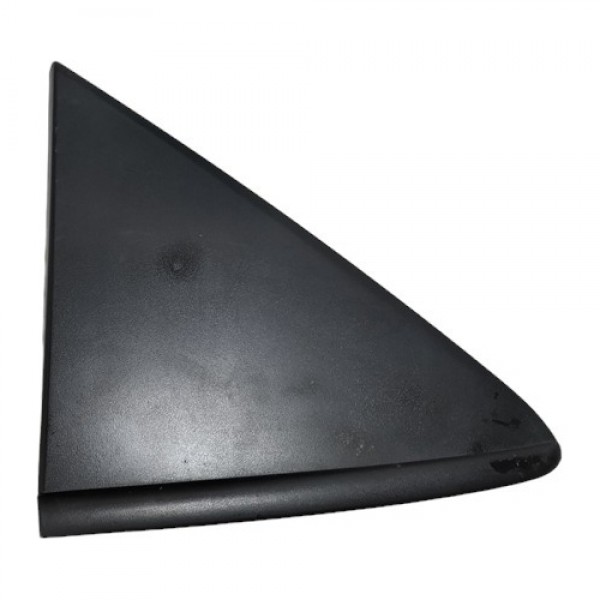 Acabamento Tras Esq Toyota Yaris 2021 A3230