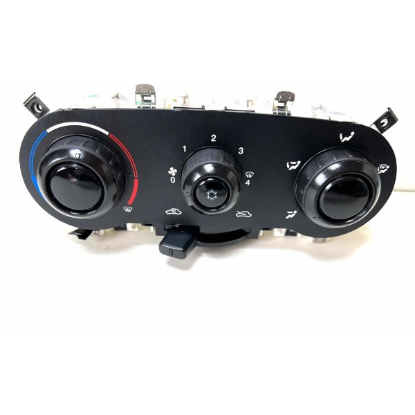 Comando De Ar Condicionado Fiat Mobi 2016 A 2020