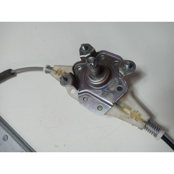 Maquina De Vidro Traseira Direita Hb20 2015 Usada