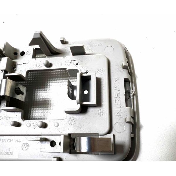 Luz Teto Cortesia Nissan Versa 2016 17 18 19 20 21 Original