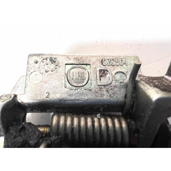 Maçaneta Externa Dianteira Direita Fiat Mobi 2016 A 2021