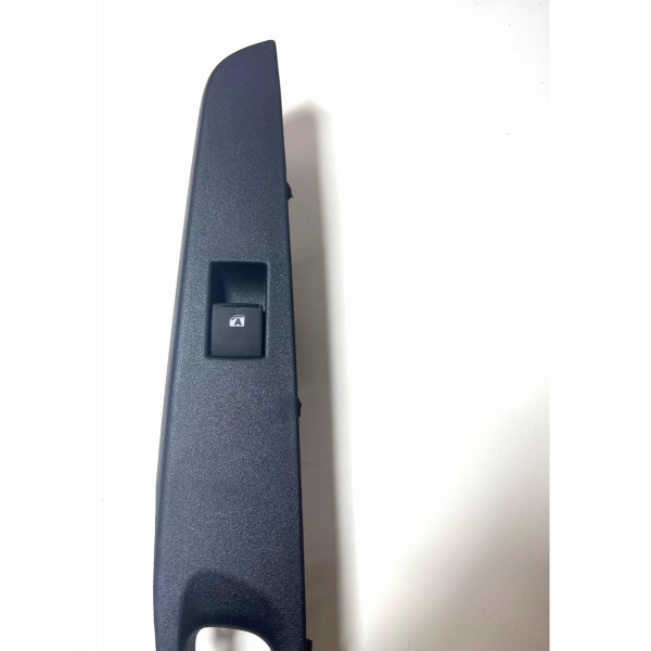 Comando Vidro Elétrico Traseiro Direito Yaris 2018 Até 2023