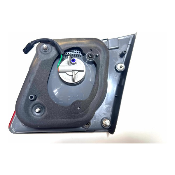 Lanterna Tampa Traseira Esquerda Gm Cruze 2011 A 2015