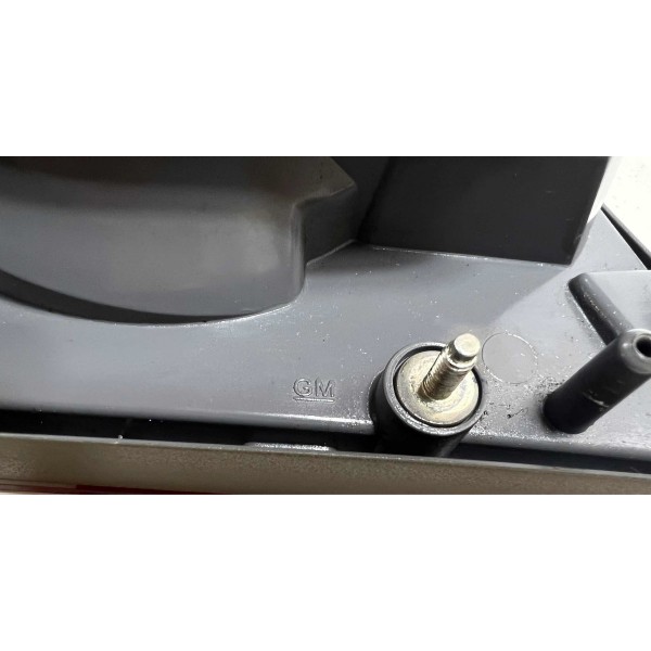 Lanterna Tampa Traseira Esquerda Gm Cruze 2011 A 2015