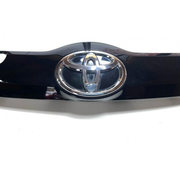 Moldura Tampa Traseira Toyota Yaris 2018 A 2023 Original