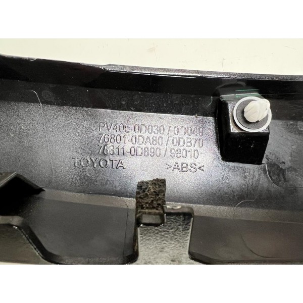 Moldura Tampa Traseira Toyota Yaris 2018 A 2023 Original