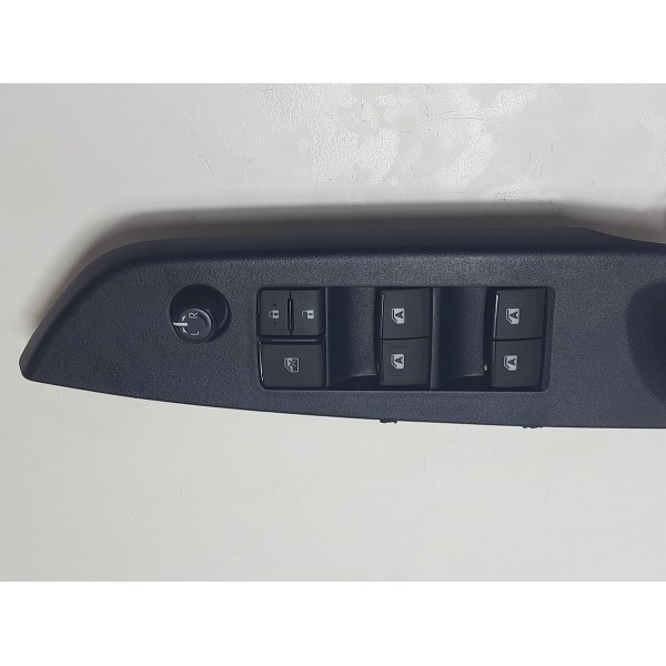 Comando  Moldura Vidro Elétrico Diant Esq Toyota Yaris 21