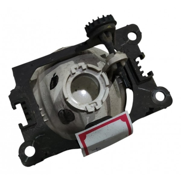 Farol Milha Peugeot 2008 2016 B7259 Detalhe