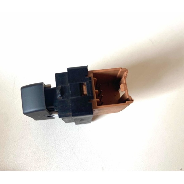 Botão Trava Elétrica Gm Captiva 2008 A 2014