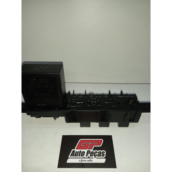 Caixa De Fusível /reles Vw Passat  2000 Original