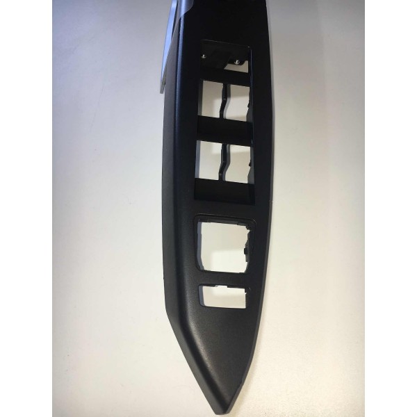 Moldura Botão Vidro Elétrico Diant  Esq Corolla 2014