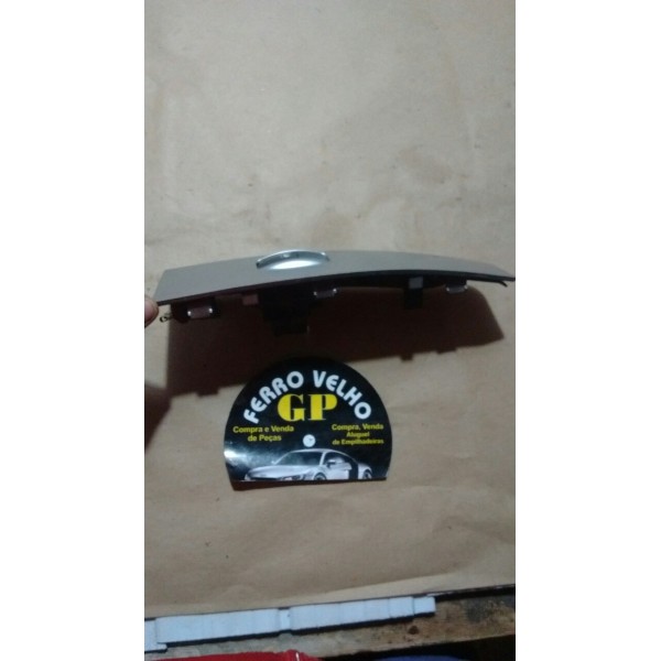 Acabamento Dianteiro Direito Com Botão Sportage 2009.