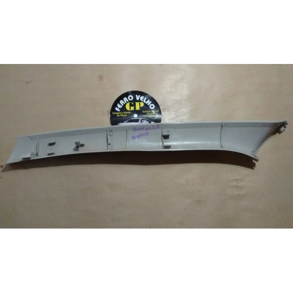 Acabamento Para-brisa Lado Direito Duster Ano 2013