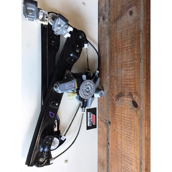 Máquina Vidro Elétrico Montana L. Direito Ano 2012