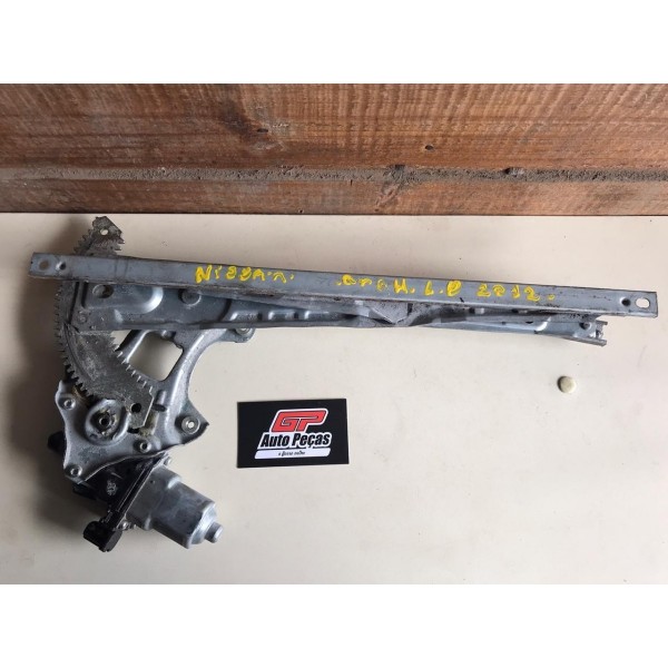 Máquina Vidro Dianteiro L. Direito Nissan March Ano 2012