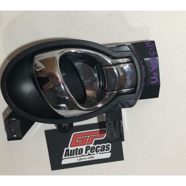 Maçaneta Interna Tras. L. Esquerdo Nissan March Ano 2012