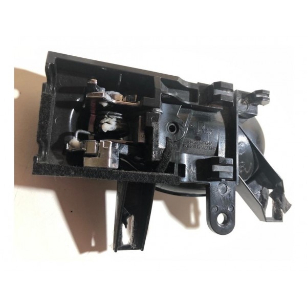 Maçaneta Interna Diant. L. Direito Nissan March Ano 2012