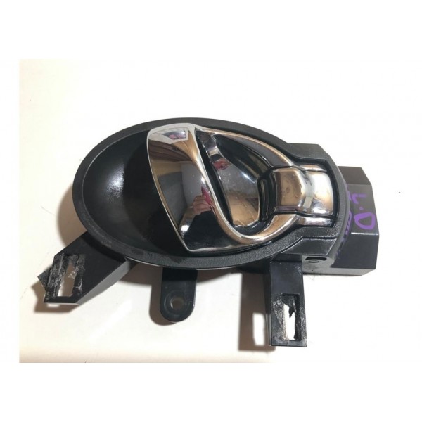 Maçaneta Interna Diant. L. Direito Nissan March Ano 2012