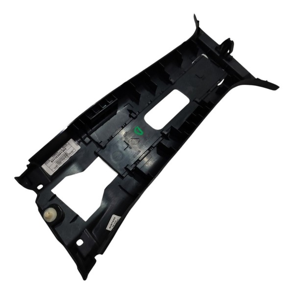 Moldura Coluna Parabrisa Direita Nissan Kicks 2018 B6624