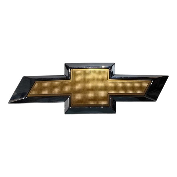 Emblema Tampa Traseira Chevrolet Tracker 2025
