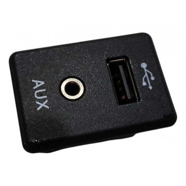 Entrada Usb Auxiliar Nissan Kicks 2018 B6756