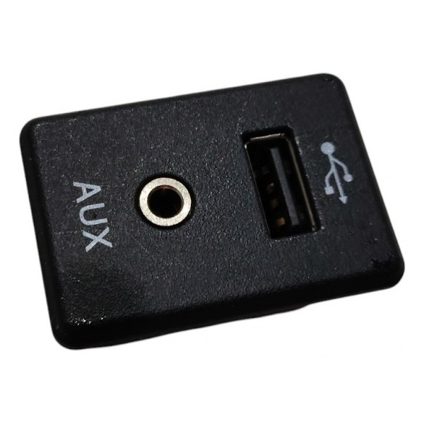 Entrada Usb Auxiliar Nissan Kicks 2018 B6756