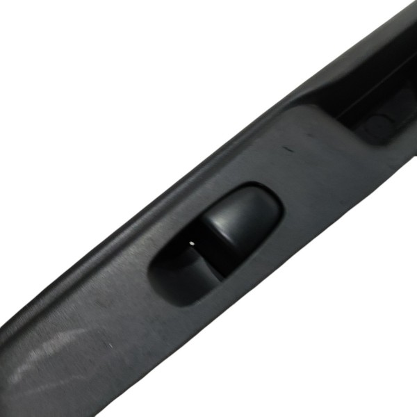 Botão Vidro Eletrico Traseiro Esq Nissan Kicks 2018 B6713