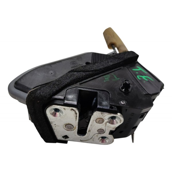 Fechadura Porta Traseira Esquerda Nissan Kicks 2018 B6689