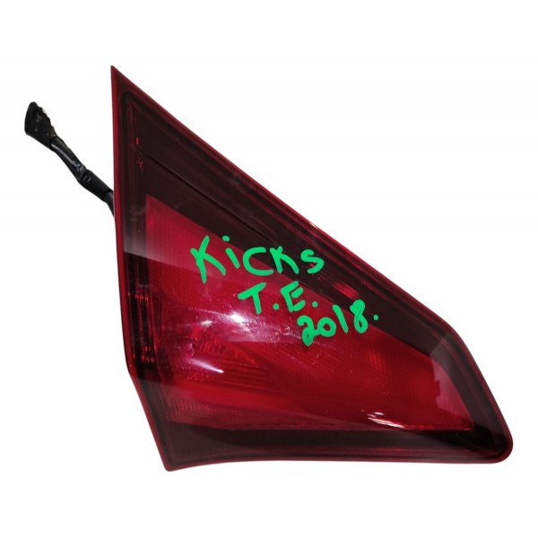 Lanterna Traseira Tampa Esquerda Nissan Kicks 2018 B6609