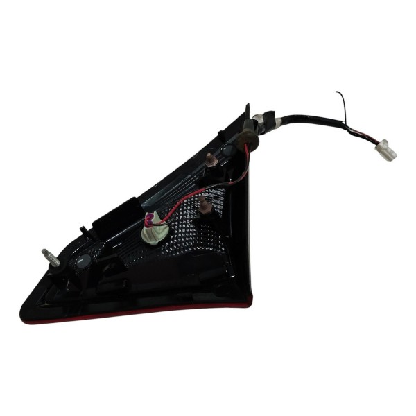 Lanterna Traseira Tampa Esquerda Nissan Kicks 2018 B6609