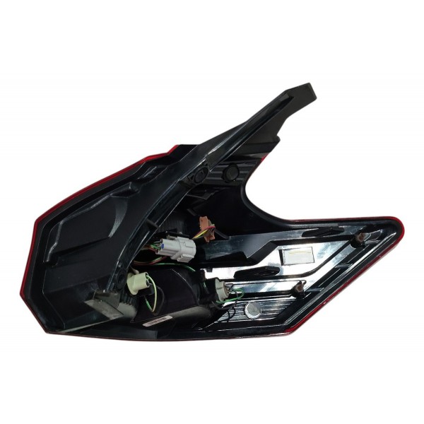 Lanterna Traseira Esquerda Nissan Kicks 2018 B6606