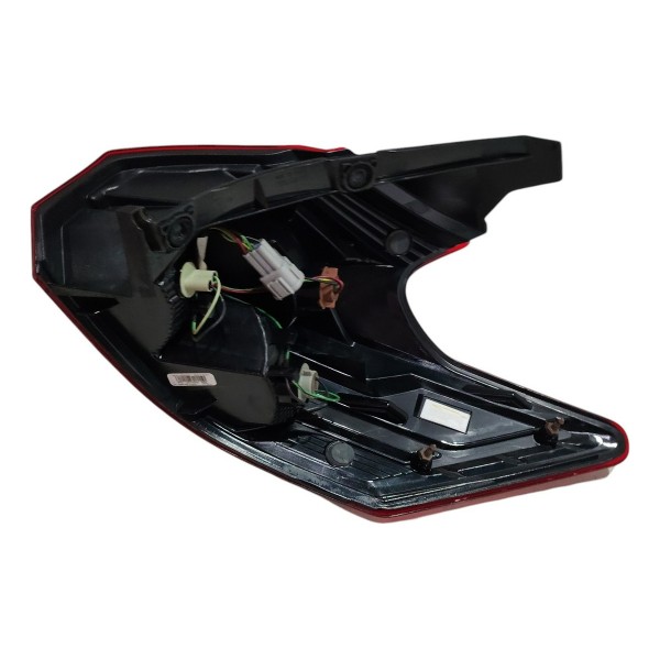 Lanterna Traseira Esquerda Nissan Kicks 2018 B6606