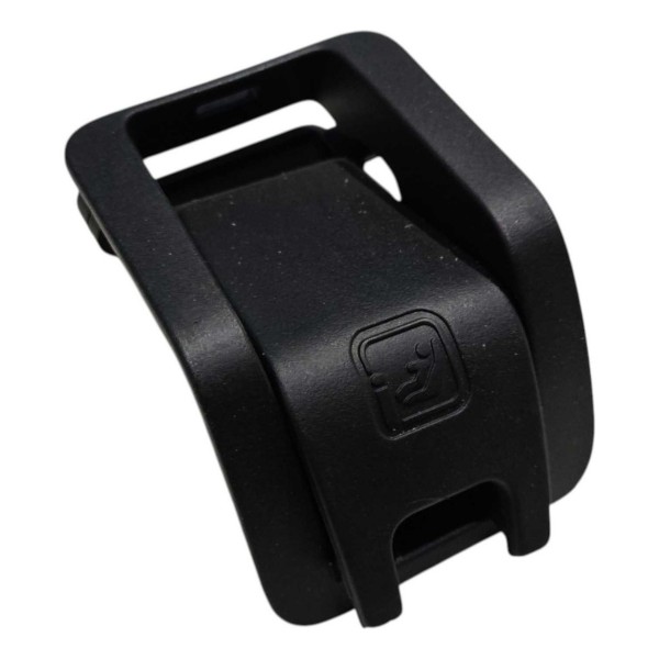 Tampa Isofix Traseiro Chevrolet Tracker 2025