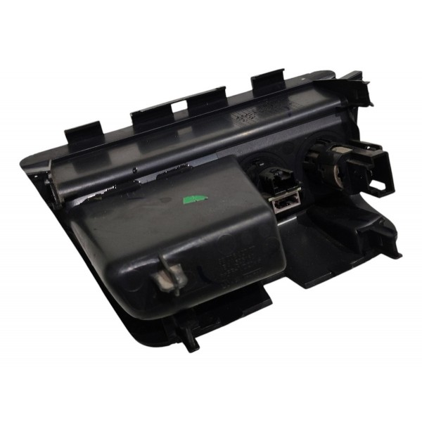 Tomada Usb 12v Console Peugeot 2008 1.6 Aut 2017 B6420