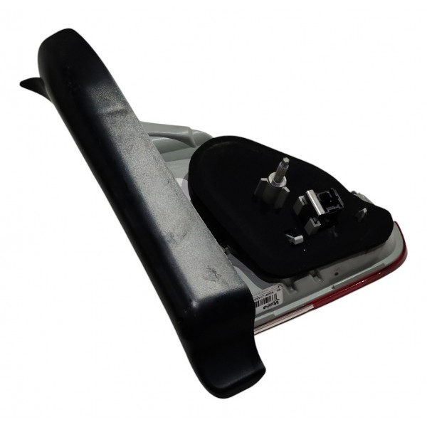 Lanterna Traseira Tampa Dir Peugeot 2008 1.6 Aut 2017 B6320