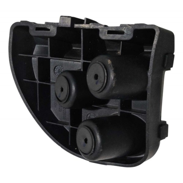 Guia Parachoque Tras Dir Chevrolet Tracker 2025