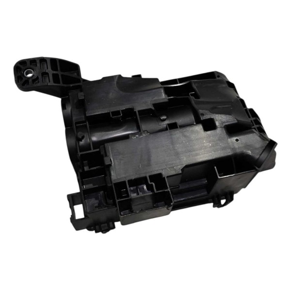 Carcaça Caixa Fusivel Chevrolet Tracker 2025