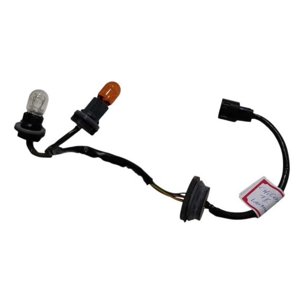 Soquete Lanterna Tras Esq  Gm Tracker Lt 2025