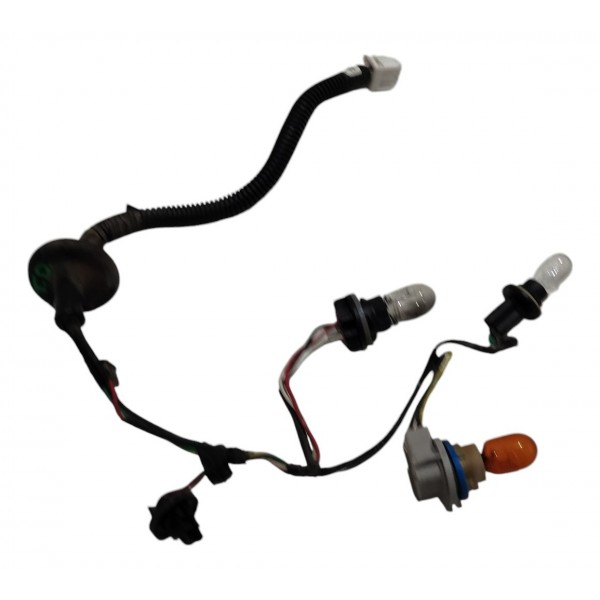 Chicote Lanterna Traseira Esquerda Nissan Sentra 2017 B5615