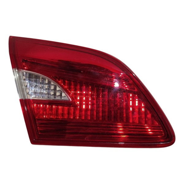 Lanterna Tampa Traseira Esquerda Nissan Sentra 2017 B5611