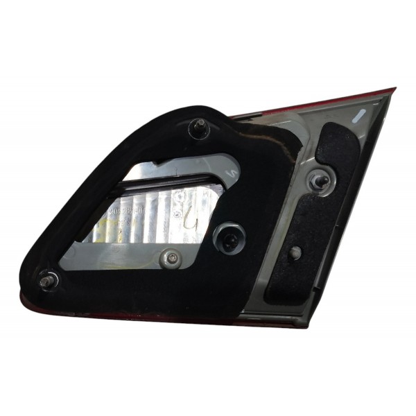 Lanterna Tampa Traseira Esquerda Nissan Sentra 2017 B5611