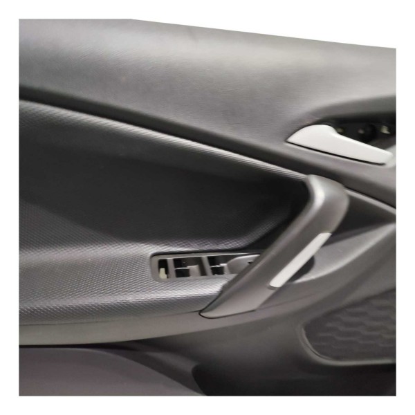 Forro Porta Diant Esq Chevrolet Tracker 2025