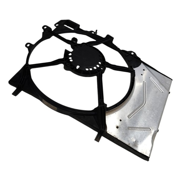 Defletor Ventoinha Radiador Peugeot 208 1.6 Aut 2017 Detalhe