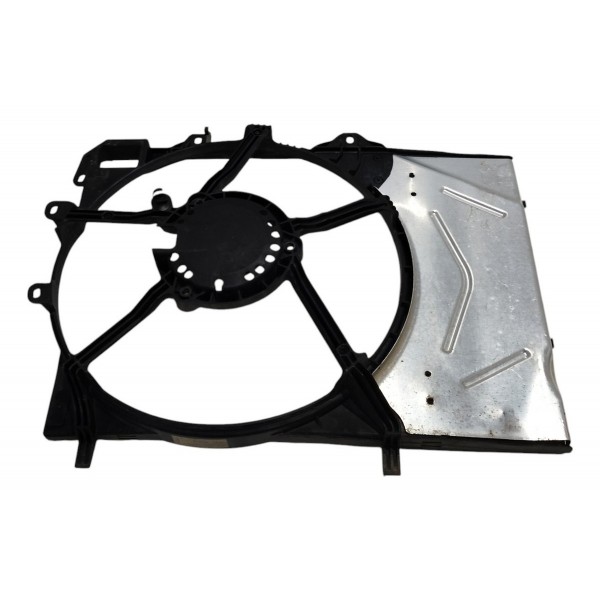 Defletor Ventoinha Radiador Peugeot 208 1.6 Aut 2017 Detalhe