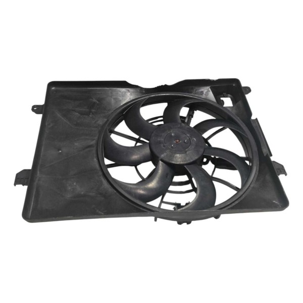 Ventoinha C/ Defletor Hyundai Ix35 2015 Detalhe